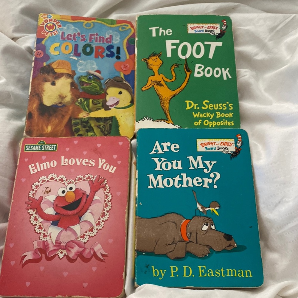 4mini must have children’s books. Wonder, pets the foot book, Elmo &Dr. Seuss.